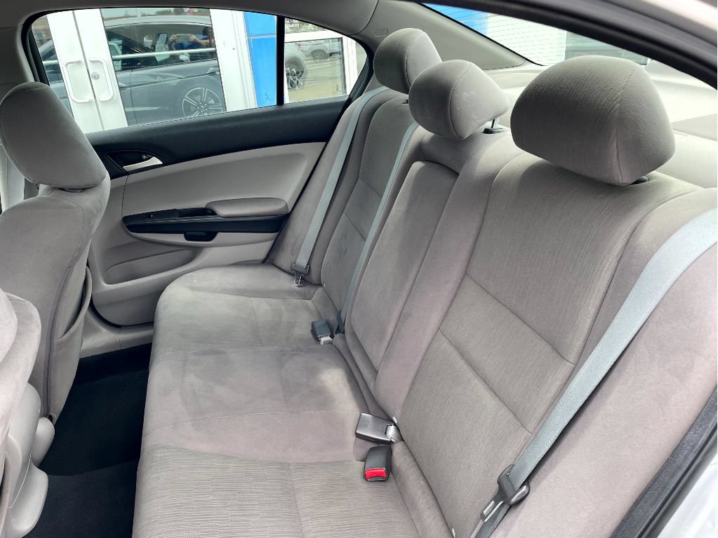 Used 2012 Honda Accord LX image 9
