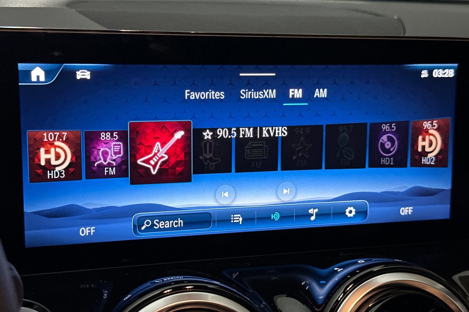 Used 2026 Mercedes-Benz GLB 250 image 22