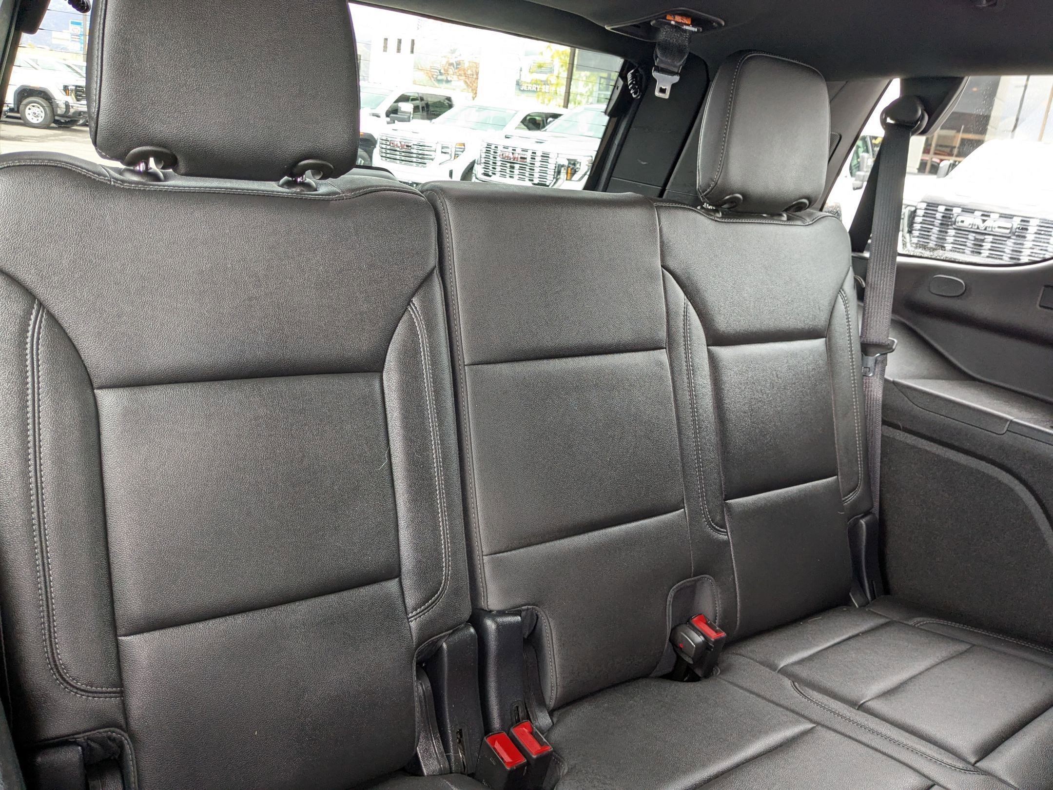 Used 2021 Chevrolet Tahoe Z71 w/ Rear Media and Nav Package image 26