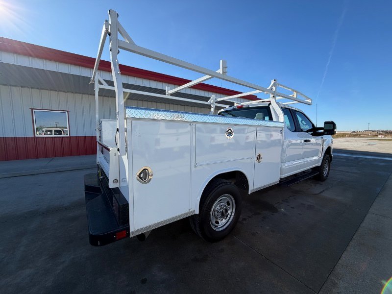 Used 2023 Ford F250 XL w/ XL Chrome Package image 8