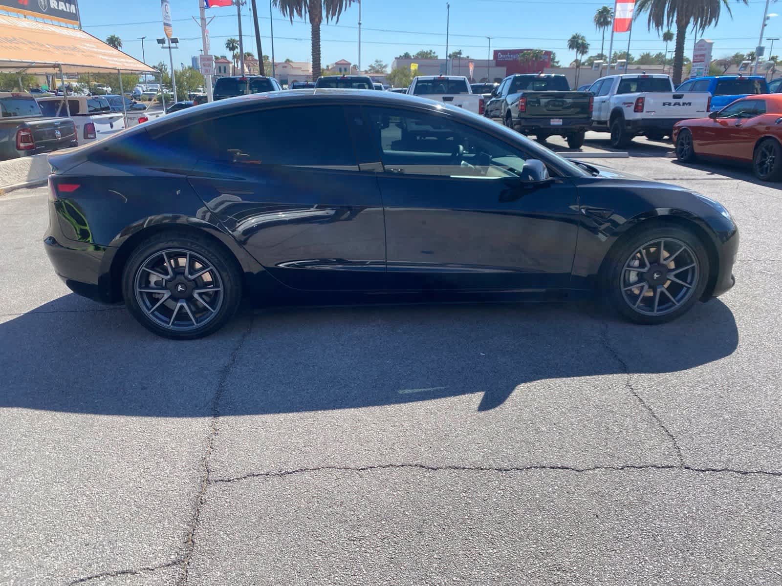 Used 2023 Tesla Model 3 Standard Range RWD image 4