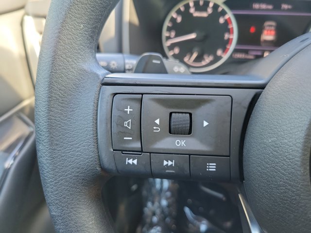 Used 2024 Nissan Rogue S image 22