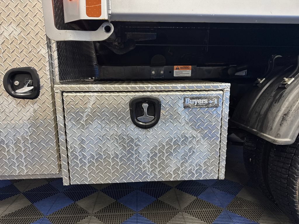 Used 2023 Ford F550 4x4 Regular Cab Super Duty image 35