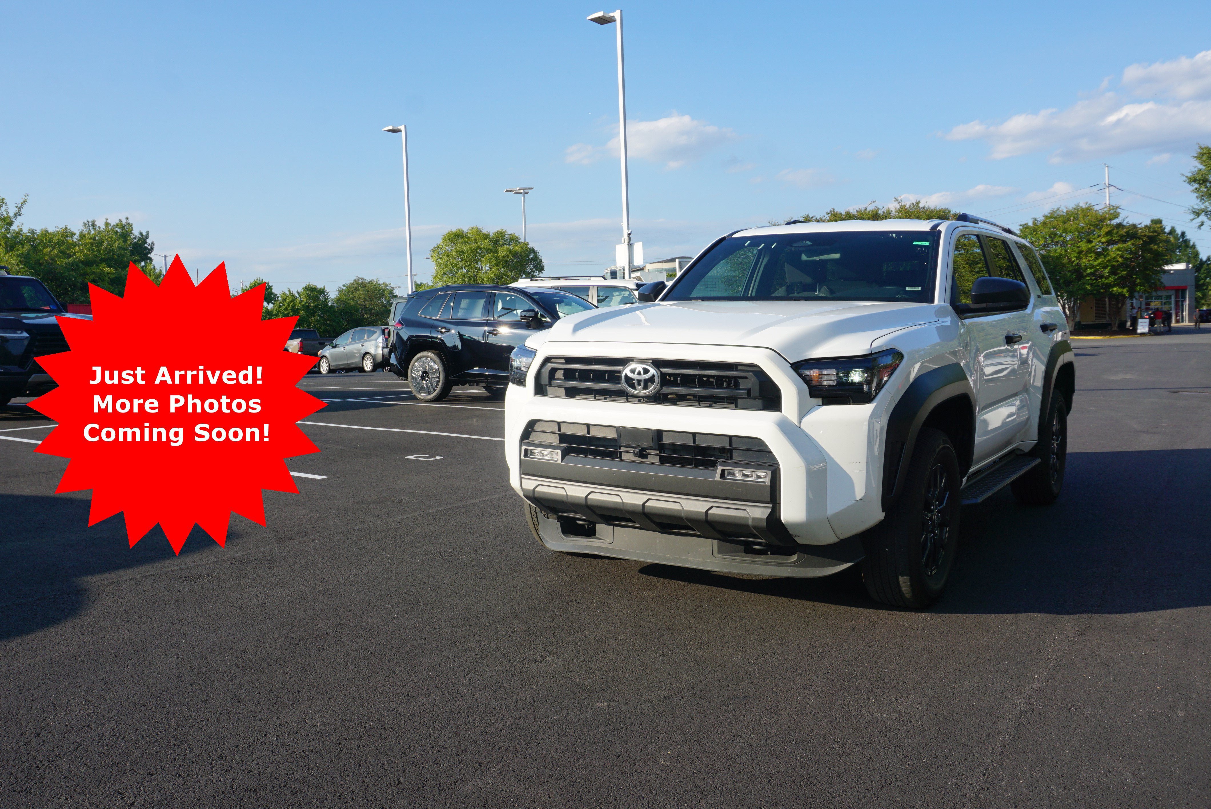 Used 2025 Toyota 4Runner SR5 AWD/4WD image 1