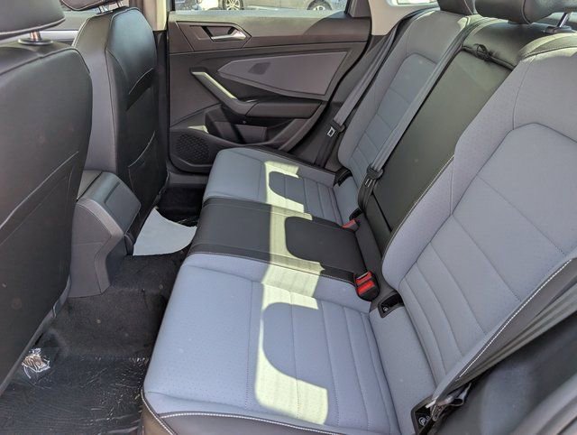 New 2025 Volkswagen Jetta SE image 21
