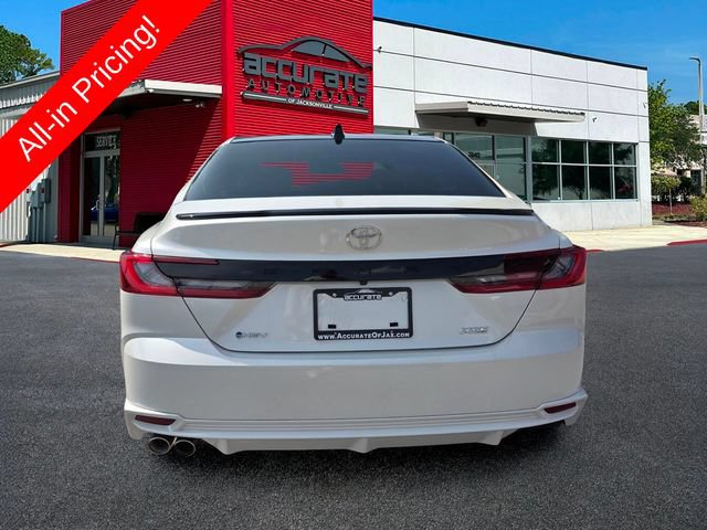 Used 2025 Toyota Camry XSE FWD image 4