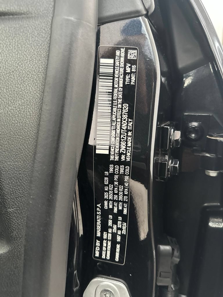 Used 2022 Maserati Levante Trofeo AWD/4WD image 28