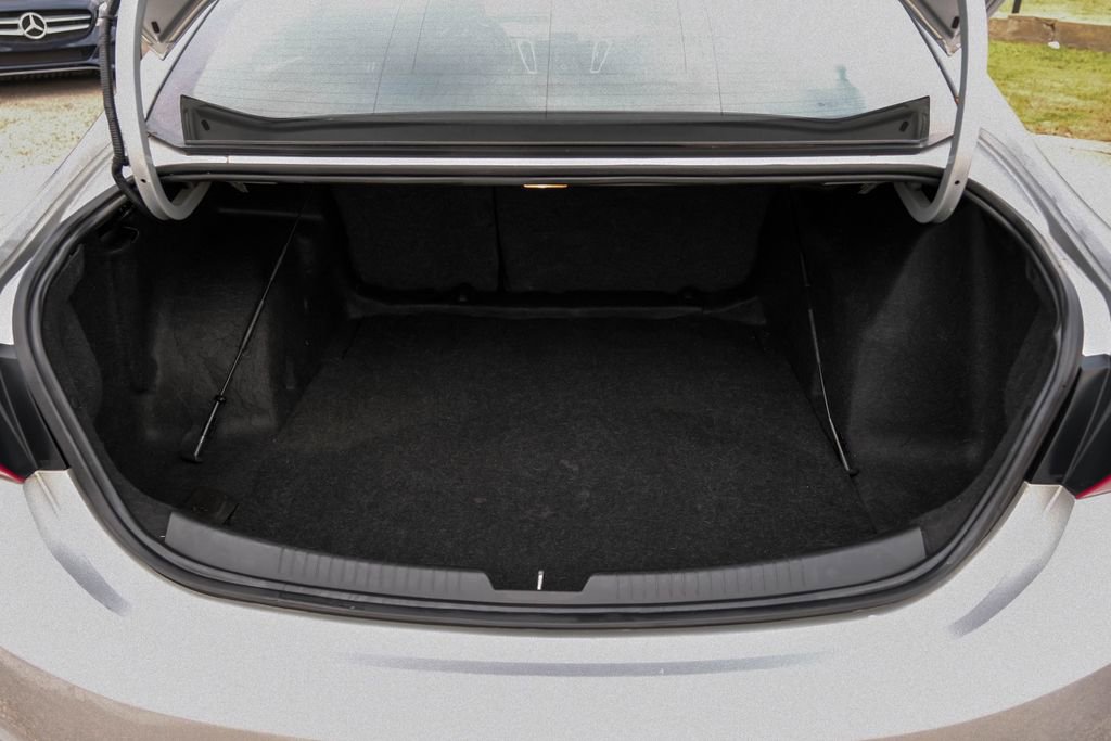 Used 2020 Chevrolet Malibu LT image 59