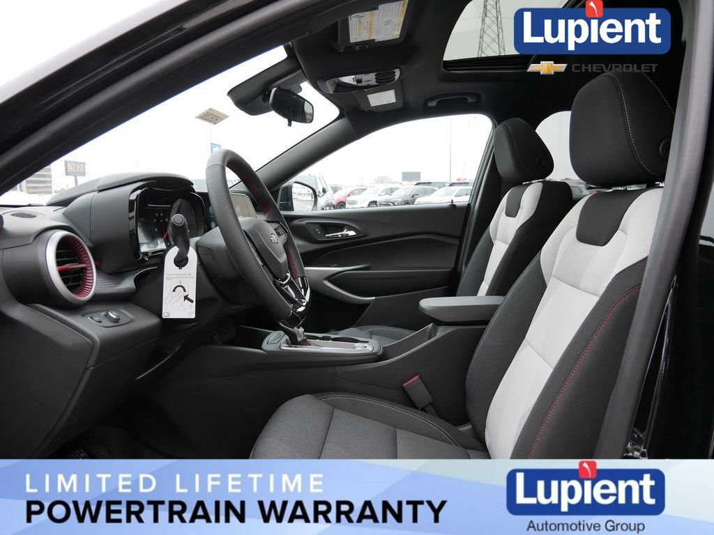New 2026 Chevrolet Trax RS w/ Sunroof Package image 15