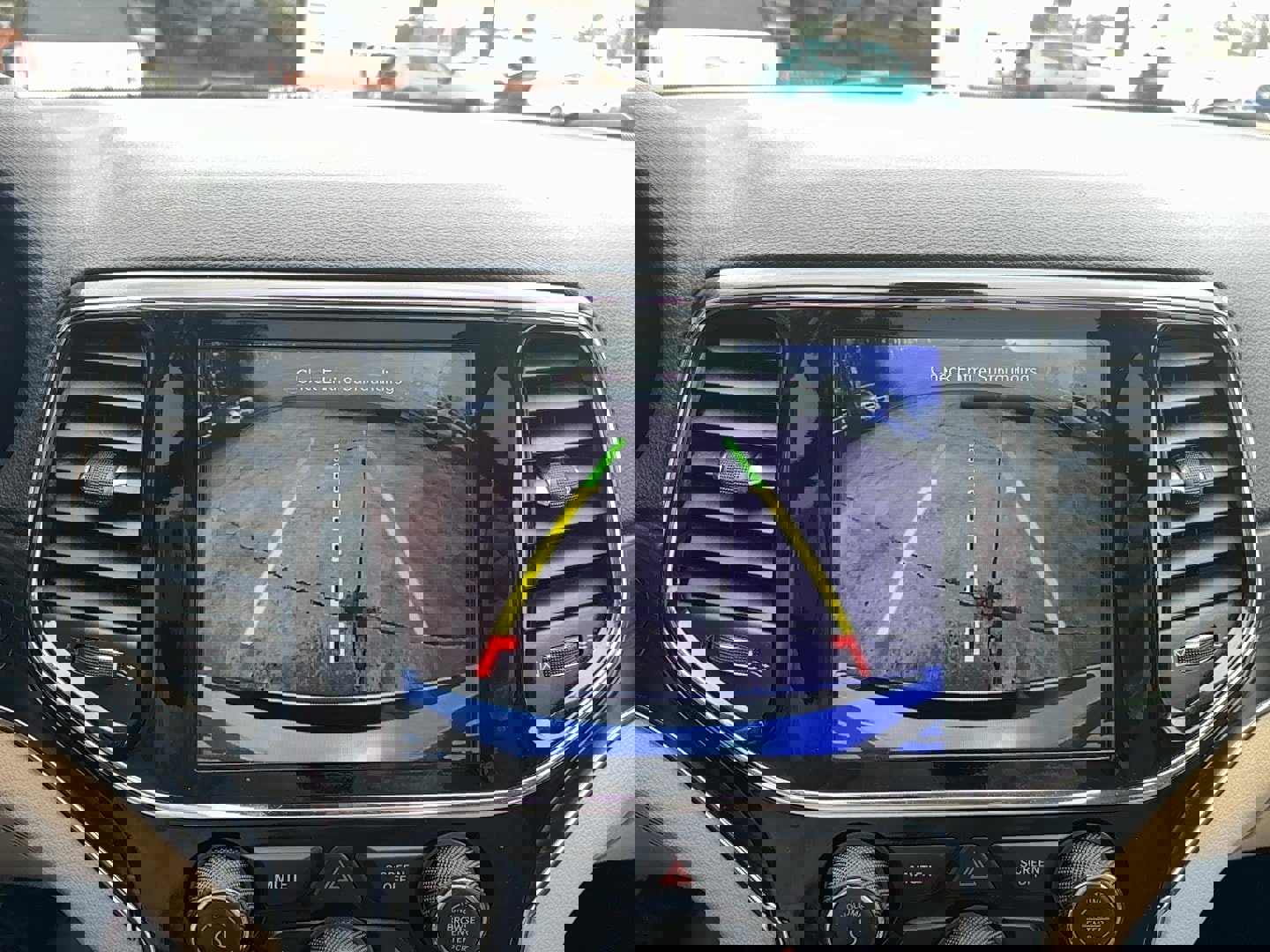 Used 2020 Jeep Grand Cherokee Limited w/ Luxury Group II image 32