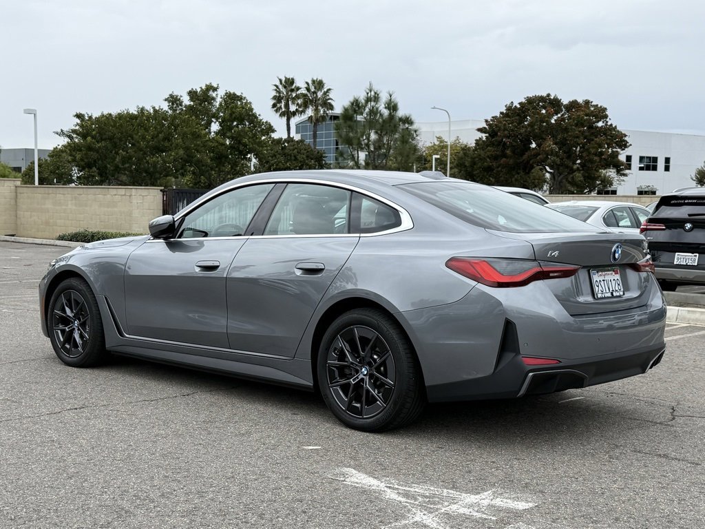 Used 2025 BMW i4 eDrive40 w/ Premium Package image 11