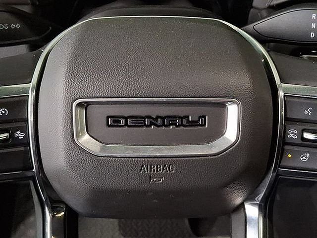 Used 2025 GMC Yukon Denali AWD/4WD image 30