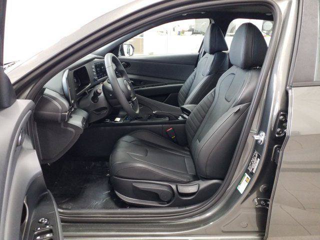 New 2026 Hyundai Elantra SEL Sport FWD image 12
