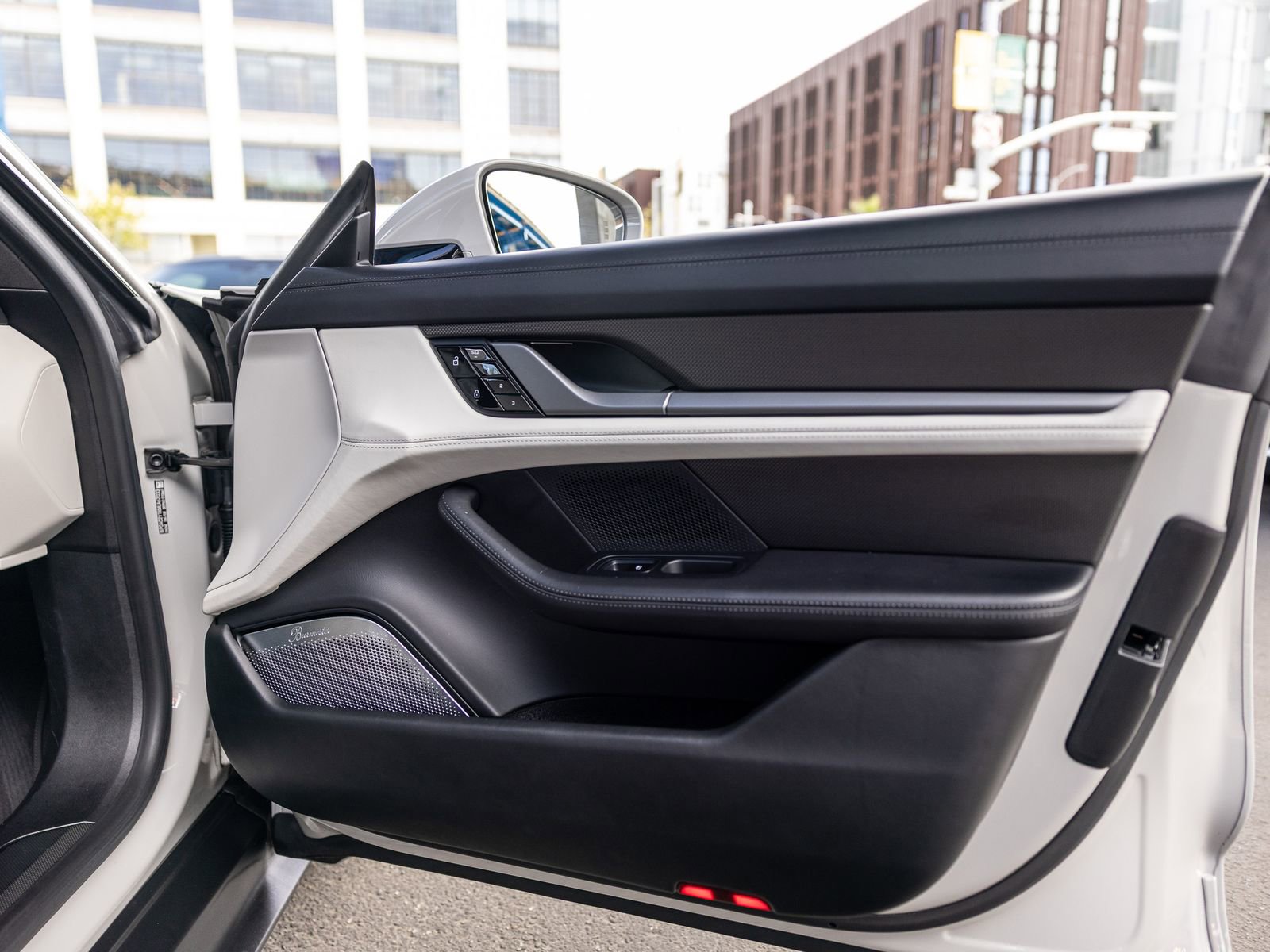 Certified 2021 Porsche Taycan Turbo S image 41