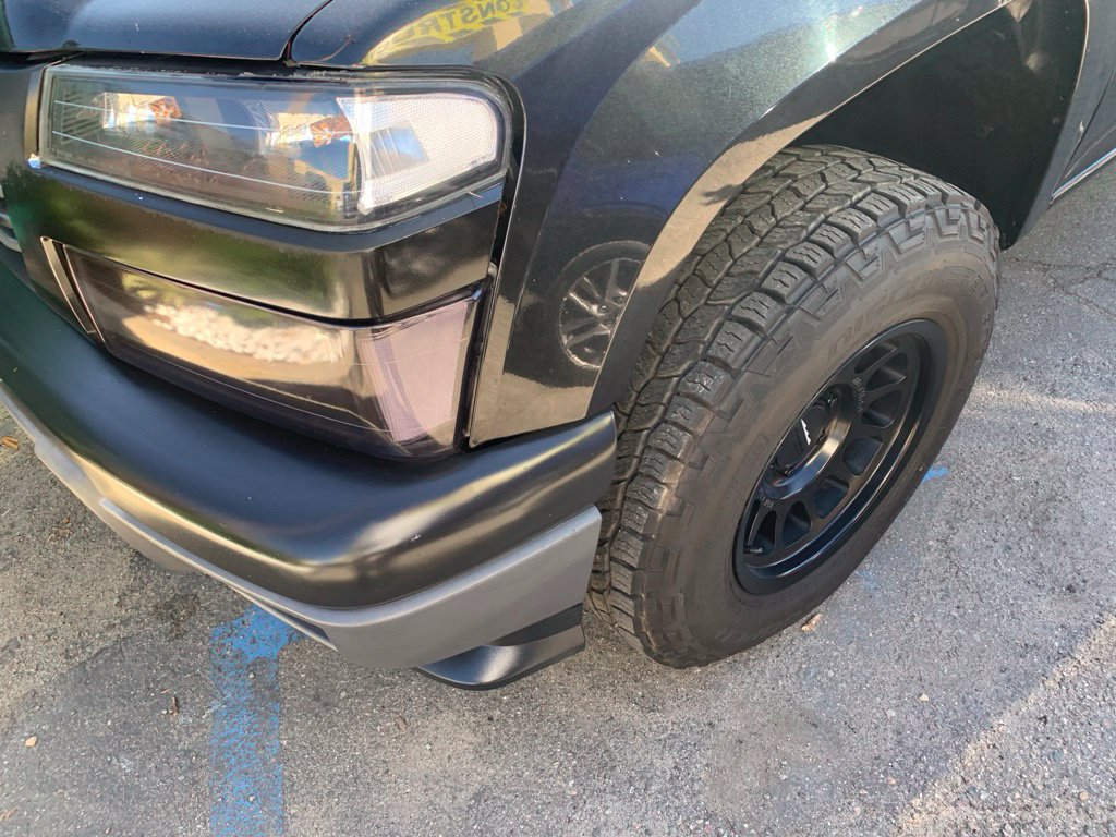 Used 2009 GMC Canyon SLE w/ Power Convenience Package RWD image 2