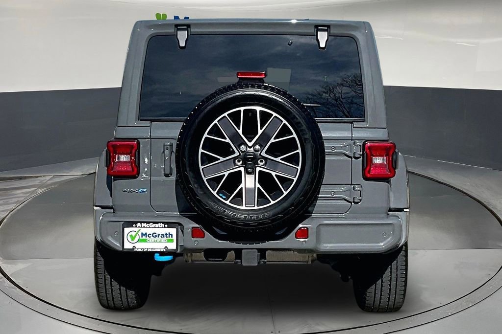 Used 2023 Jeep Wrangler Unlimited Sahara AWD/4WD image 5