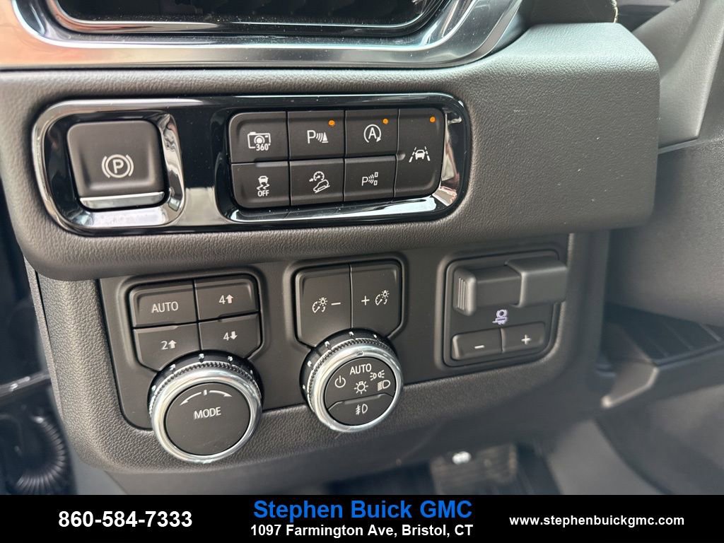 New 2026 GMC Yukon Elevation w/ Elevation Premium Package image 16