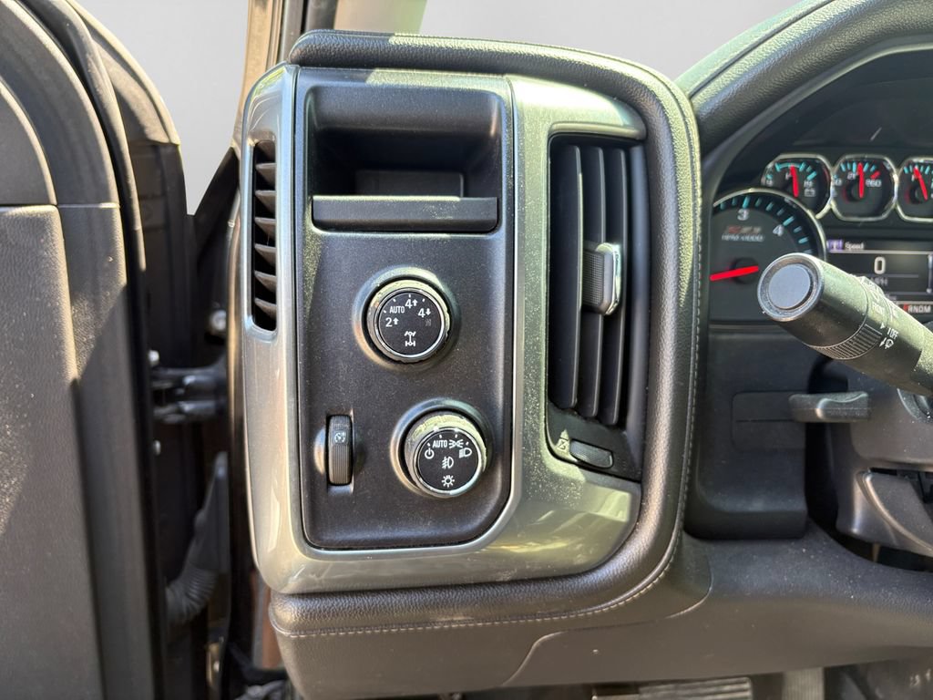 Used 2014 Chevrolet Silverado 1500 LTZ Z71 w/ LTZ Plus Package AWD/4WD image 19
