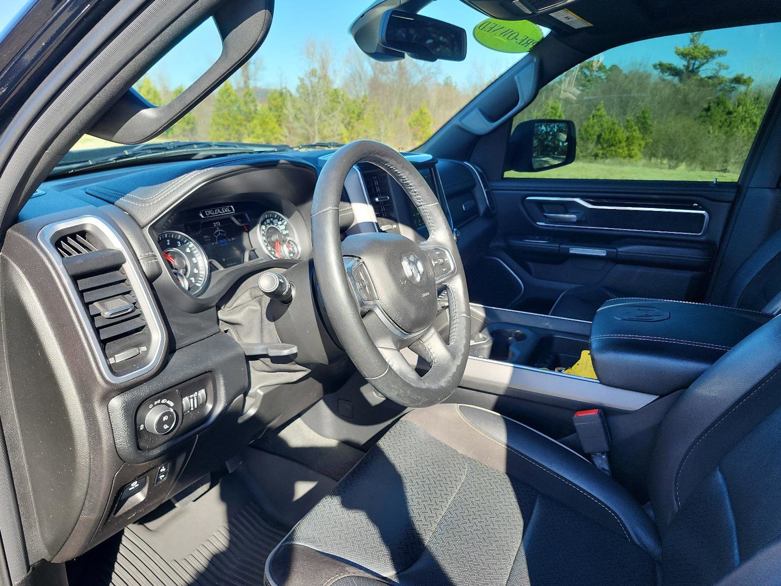 Used 2020 RAM 1500 Laramie w/ Sport Appearance Package image 18