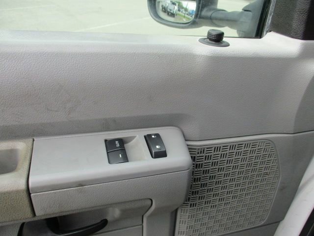 Used 2011 Ford E-350 and Econoline 350 Super Duty w/ PWR Locks & Windows Group RWD image 10