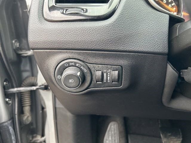 Used 2020 Jeep Compass Limited w/ Luxury Seat Group image 19