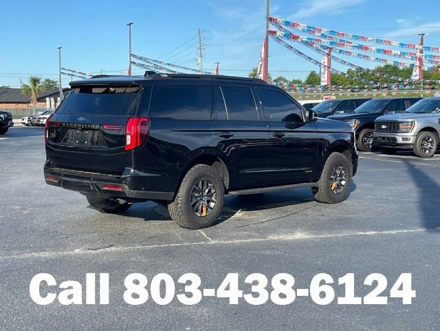 Used 2025 Ford Expedition Tremor AWD/4WD image 3