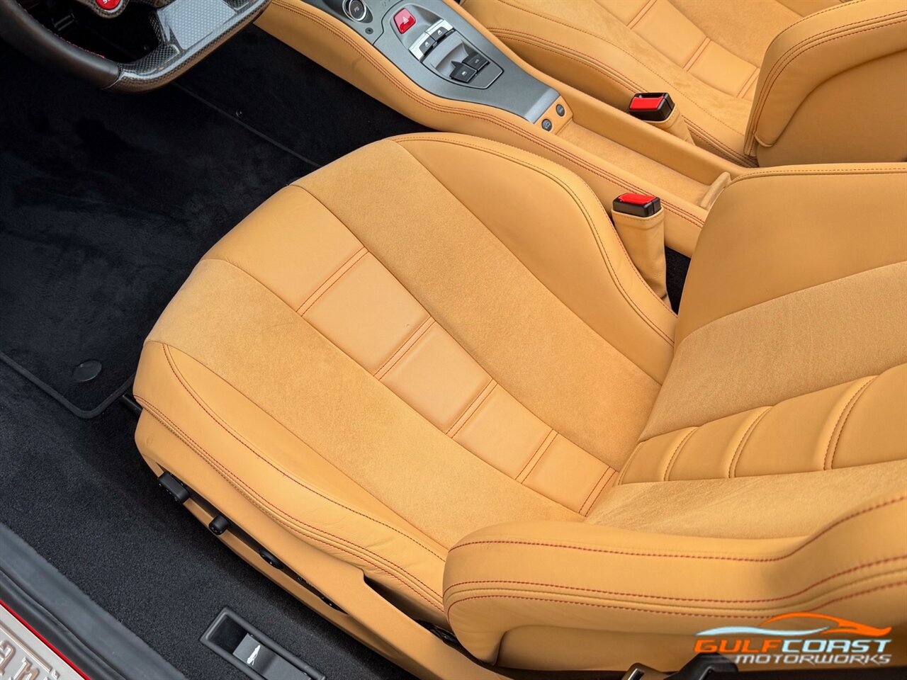 Used 2012 Ferrari 458 Spider RWD image 22