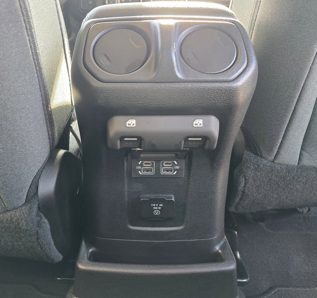 Used 2025 Jeep Wrangler Unlimited Sahara w/ Safety Group image 24