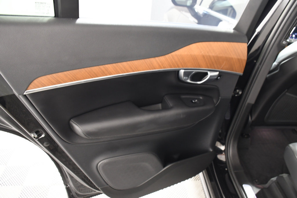 Used 2023 Volvo XC90 B6 Plus w/ Protection Package Premier AWD/4WD image 25