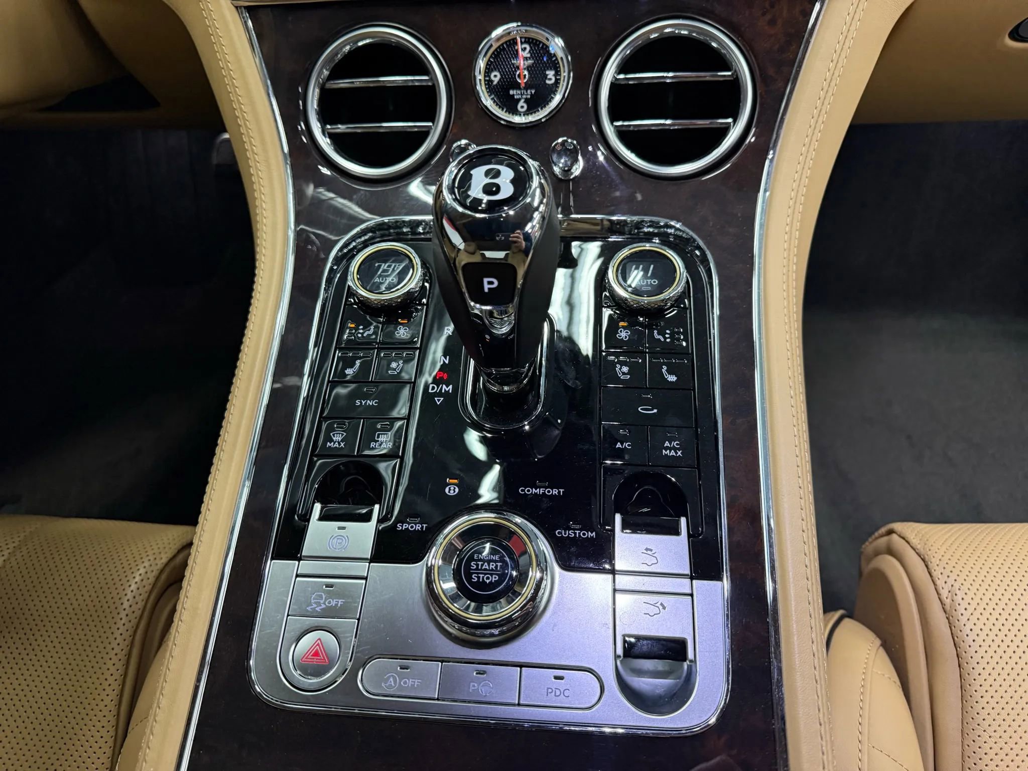 Used 2022 Bentley Continental GT image 46