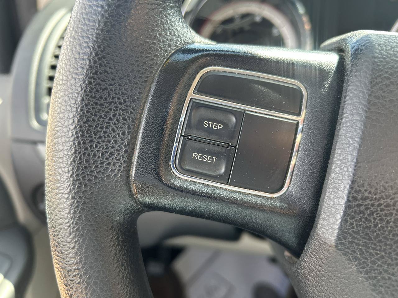 Used 2015 Dodge Grand Caravan SE w/ Quick Order Package 29E SE FWD image 17