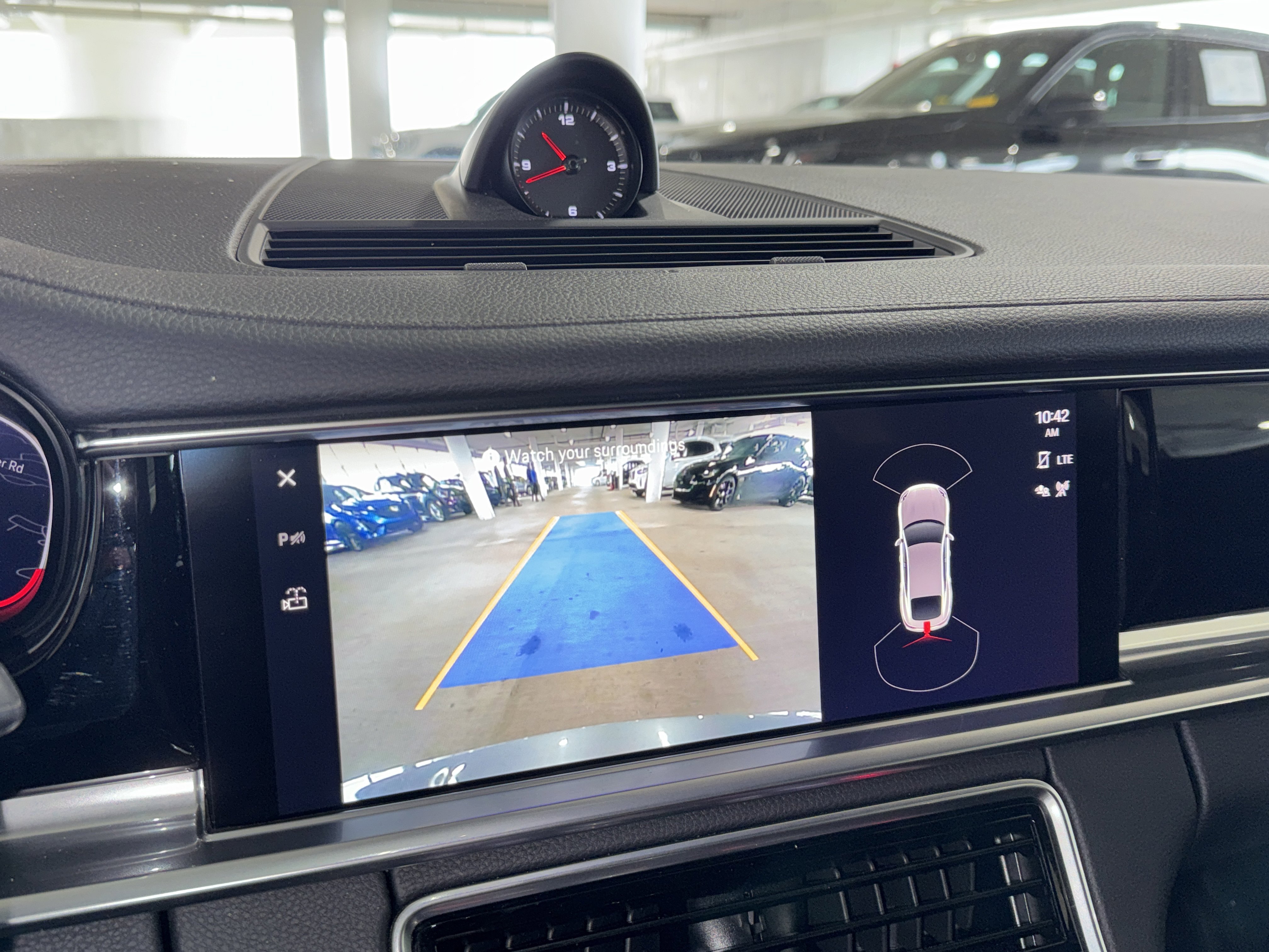 Used 2023 Porsche Panamera image 28