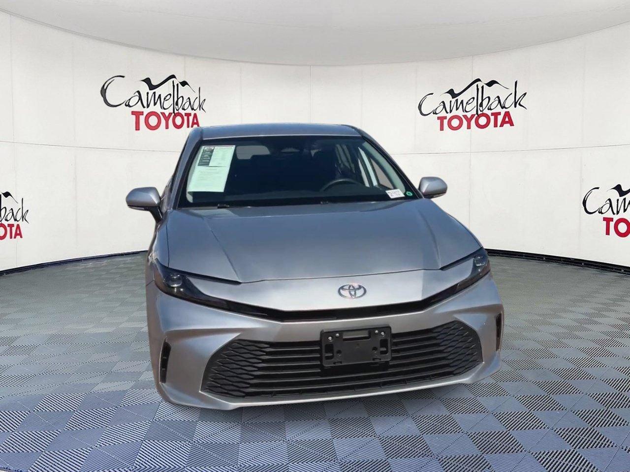 Used 2025 Toyota Camry LE FWD image 6