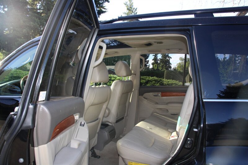 Used 2004 Lexus GX 470 AWD/4WD image 16