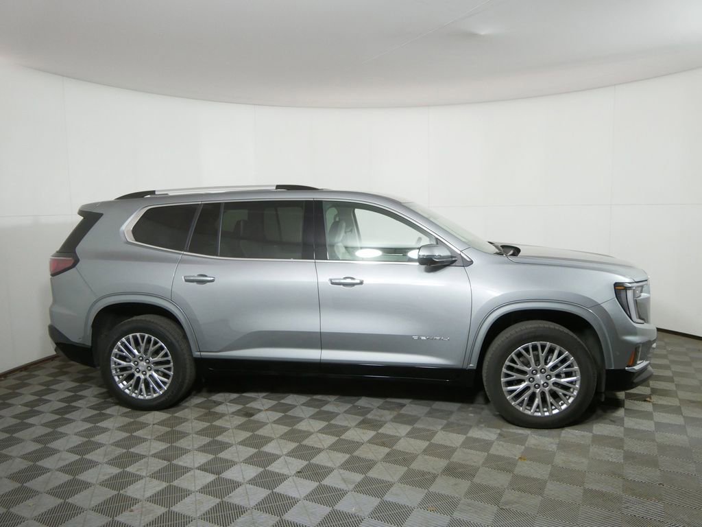 Used 2024 GMC Acadia Denali w/ Super Cruise Package image 2