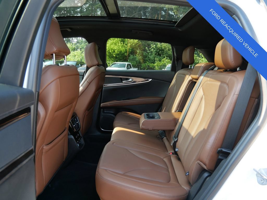 Used 2023 Lincoln Nautilus Reserve AWD/4WD image 13