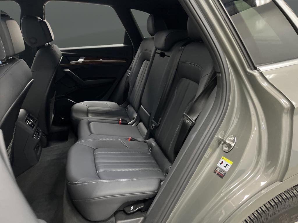 Used 2023 Audi Q5 2.0T Premium w/ Convenience Package image 27