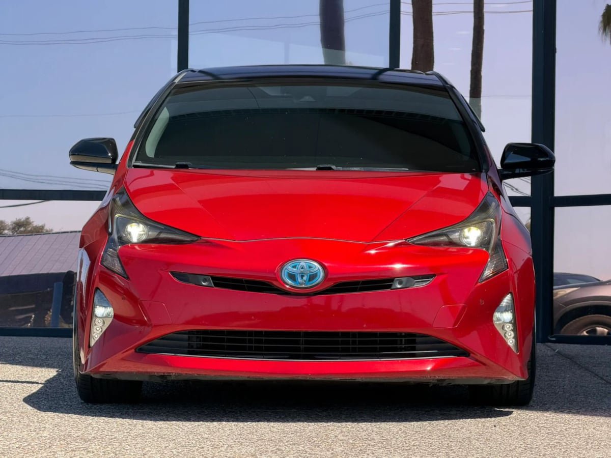 Used 2017 Toyota Prius Four Touring w/ Premium Convenience Package FWD image 23