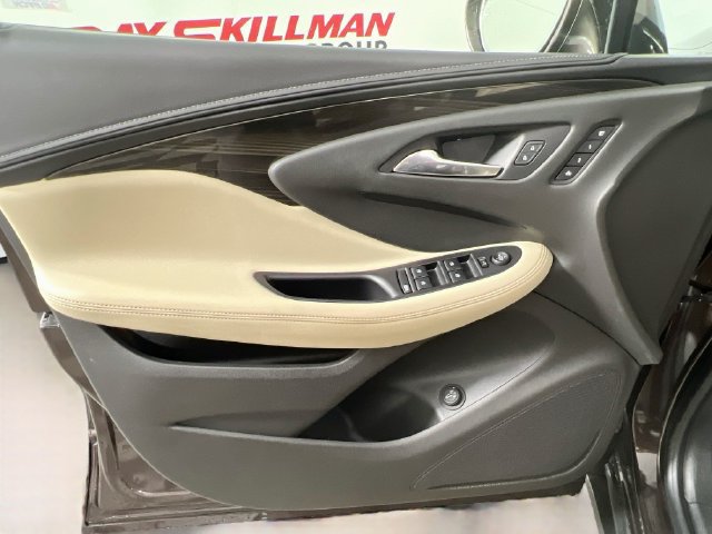 Used 2020 Buick Envision Essence FWD image 33