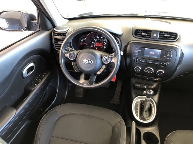 Used 2016 Kia Soul + image 35