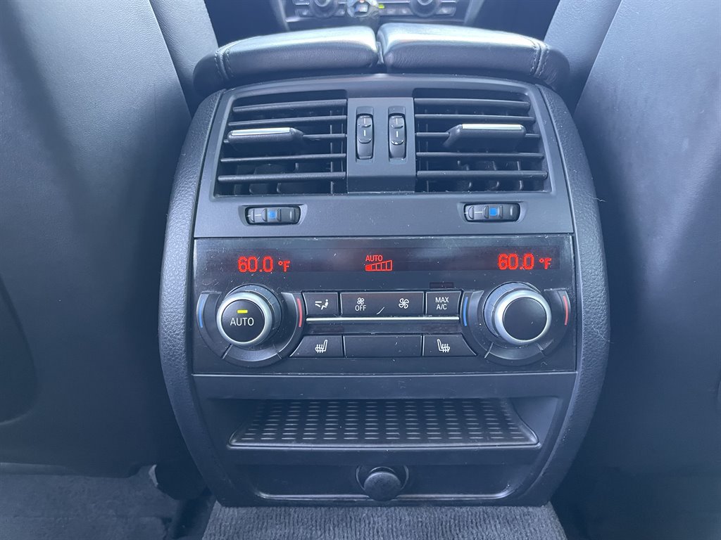 Used 2013 BMW M5 RWD image 37