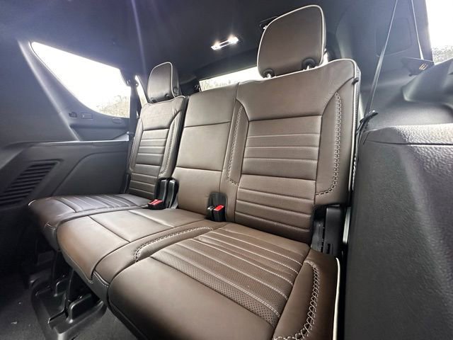 New 2026 GMC Yukon Denali Ultimate AWD/4WD image 27