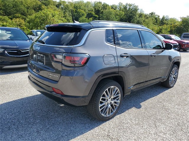 Used 2022 Jeep Compass Limited w/ Elite Group image 4