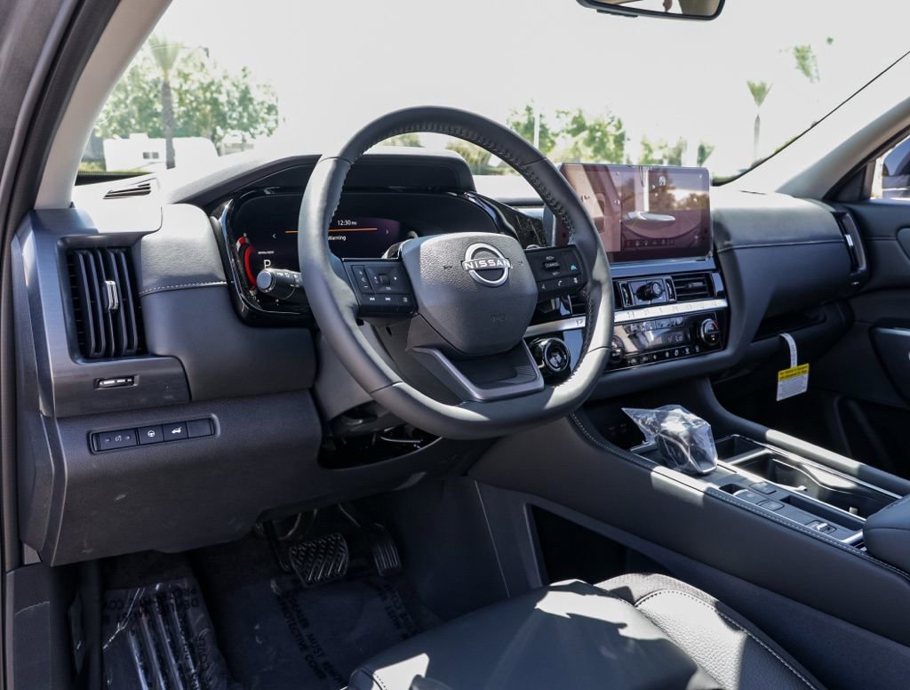 New 2026 Nissan Pathfinder SL FWD image 15
