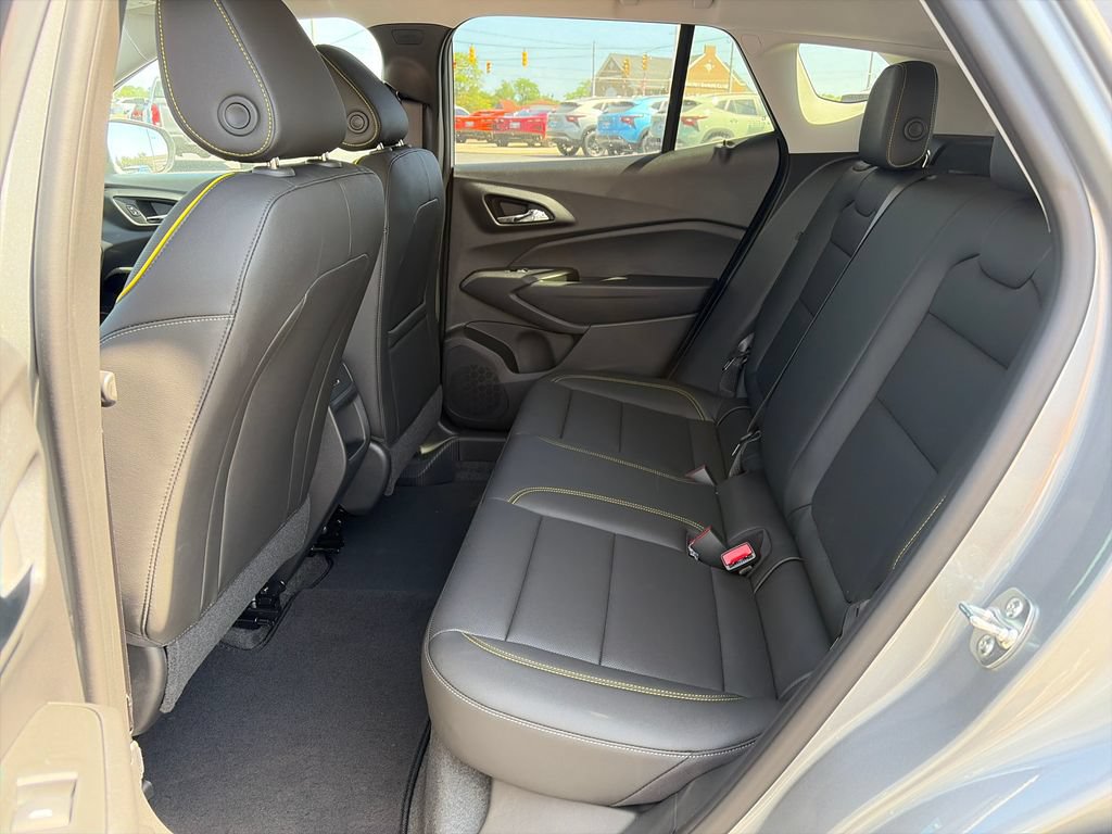 New 2026 Chevrolet Trax ACTIV w/ Driver Confidence Package FWD image 23