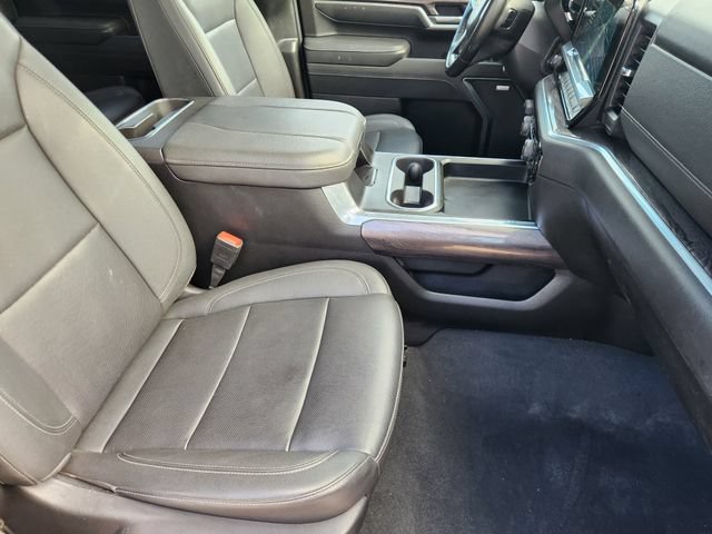 Used 2025 Chevrolet Silverado 2500 LTZ w/ LTZ Convenience Package AWD/4WD image 20