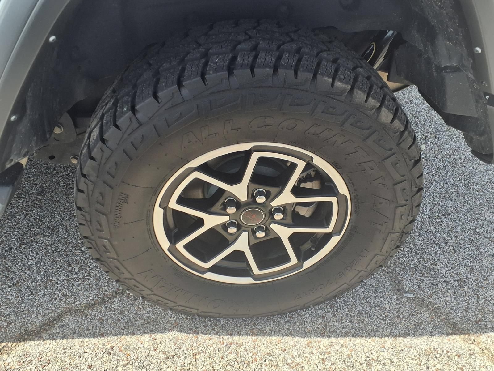 Used 2024 Jeep Wrangler Unlimited Rubicon AWD/4WD image 25