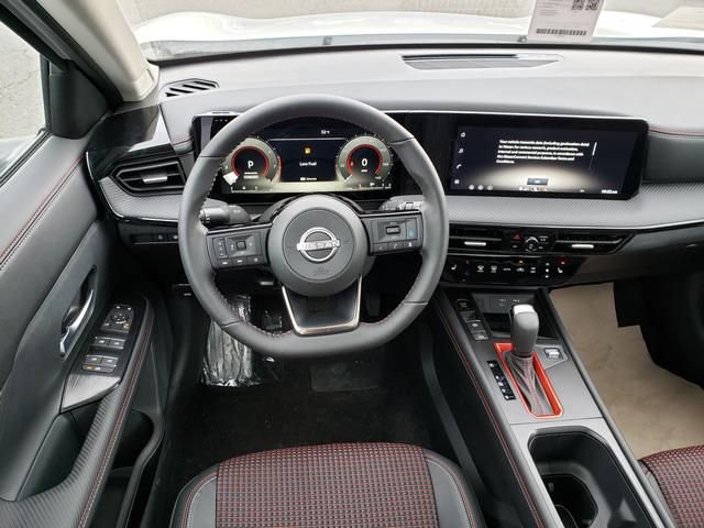 New 2026 Nissan Kicks SR w/ SR Premium Package image 17