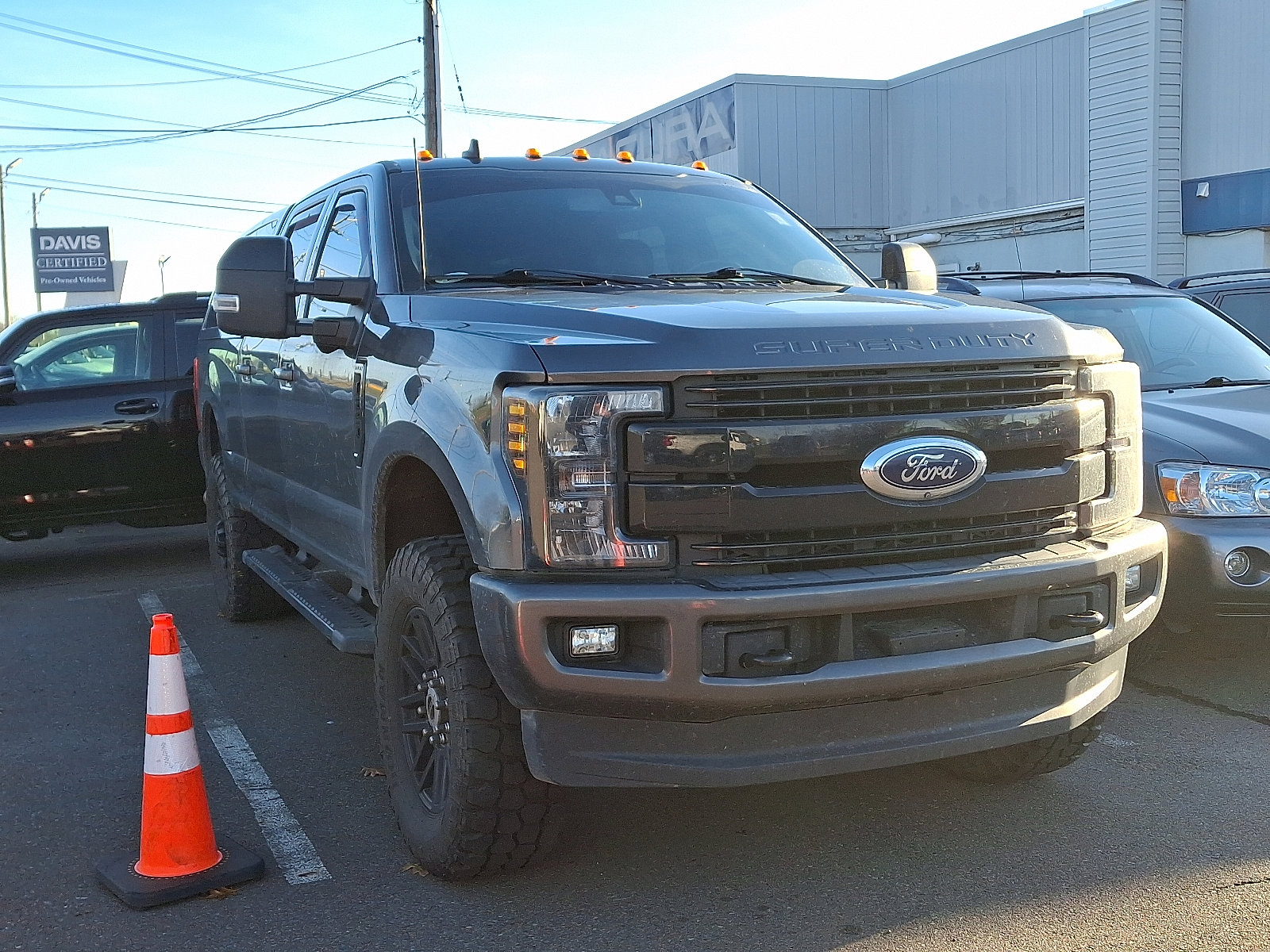 Used 2019 Ford F250 Lariat w/ Lariat Ultimate Package image 3