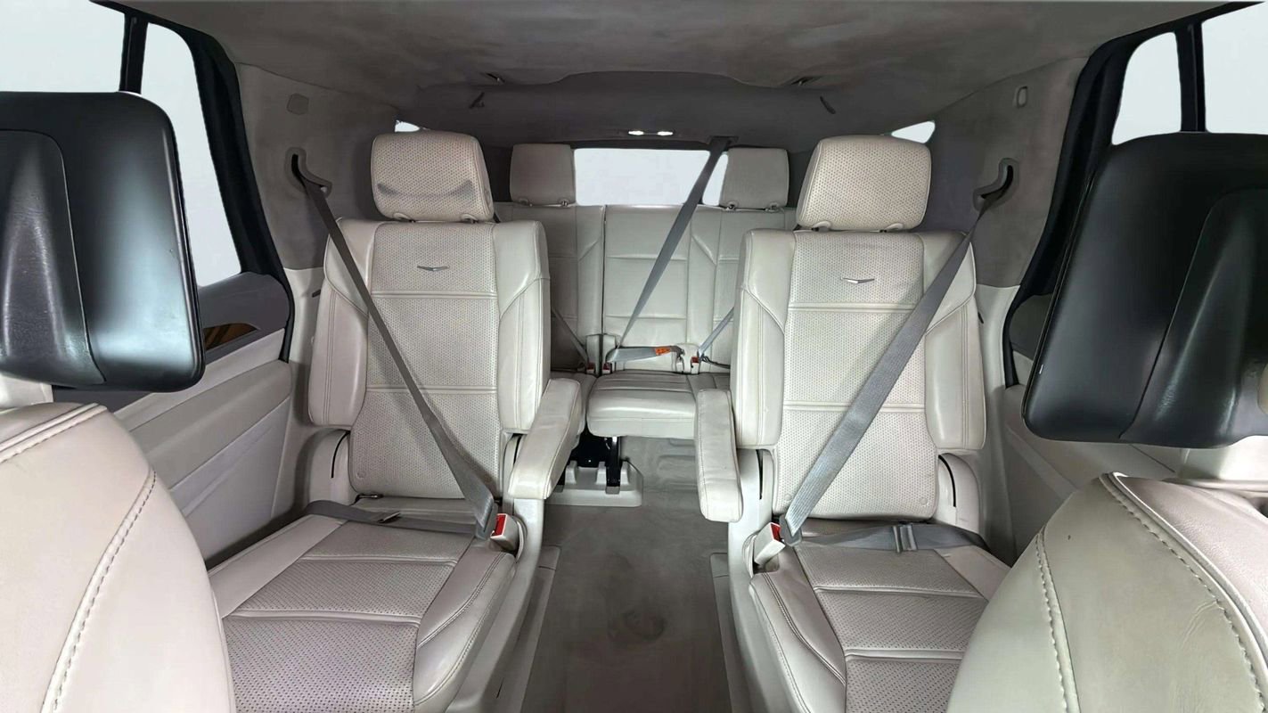 Used 2022 Cadillac Escalade Premium Luxury Platinum w/ LPO, Radiant Package RWD image 15